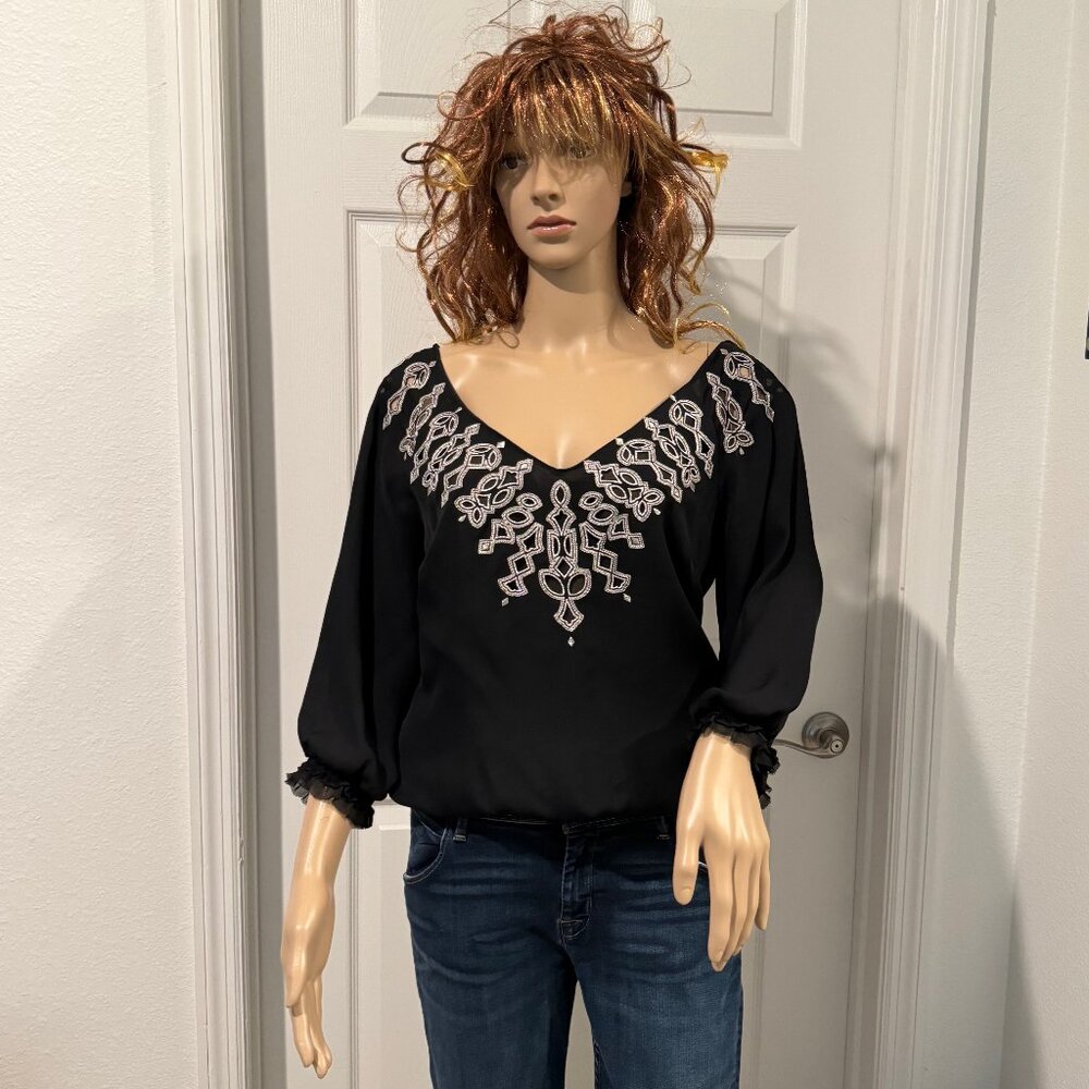 White House Black Market Silk Embroidered Cutout 3/4 Sleeve Blouse Top Sz S EUC